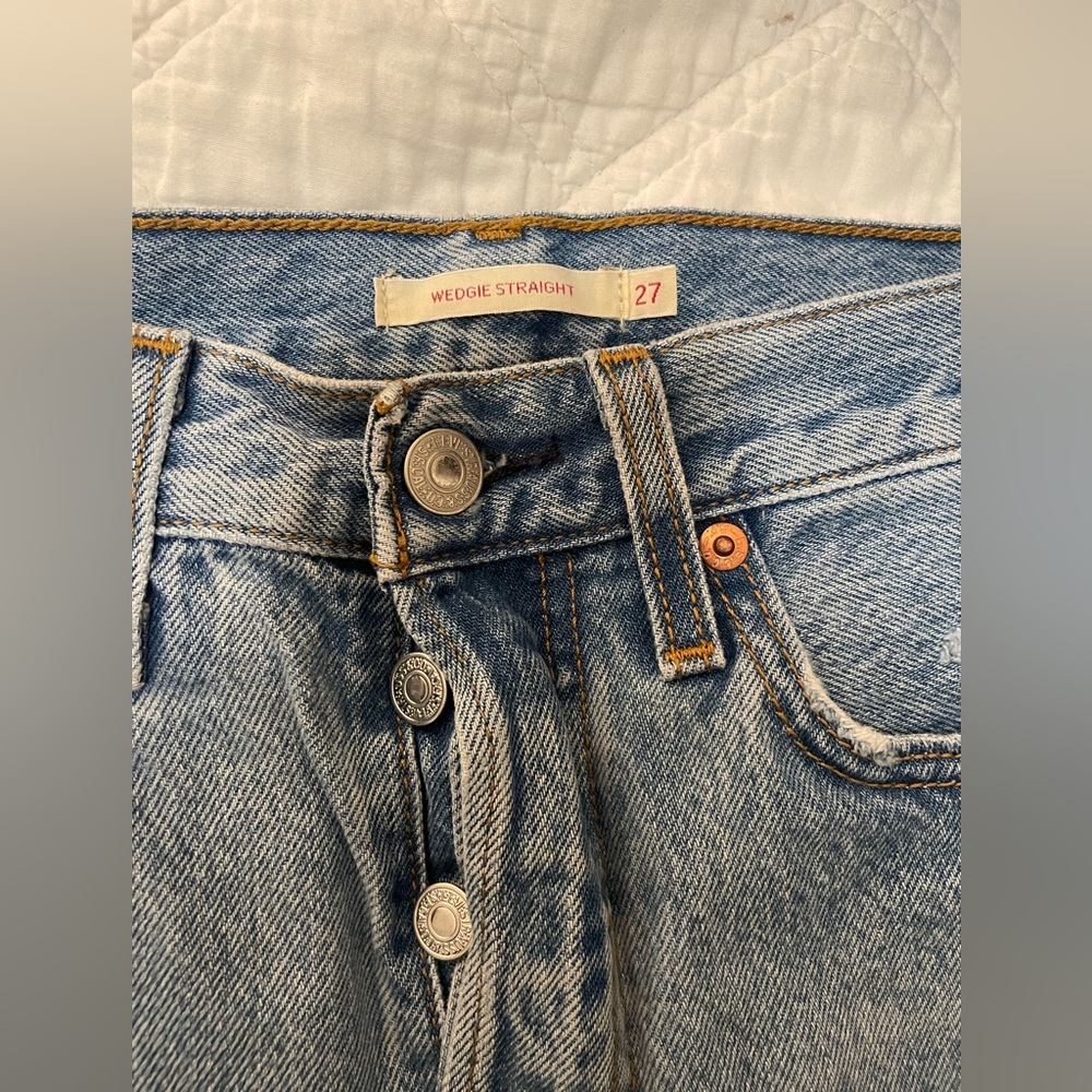Levi’s Wedgie Straight Jeans